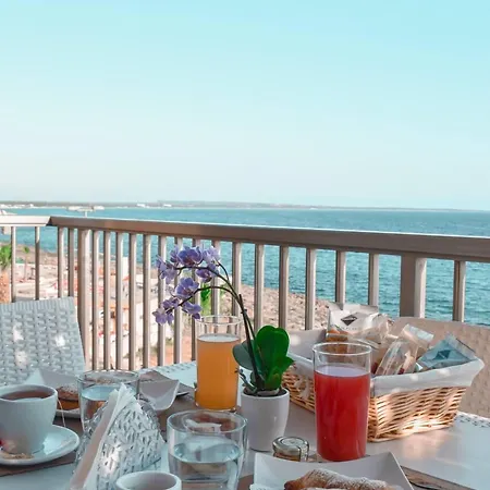 ゲストハウス La Scogliera ガリポリ